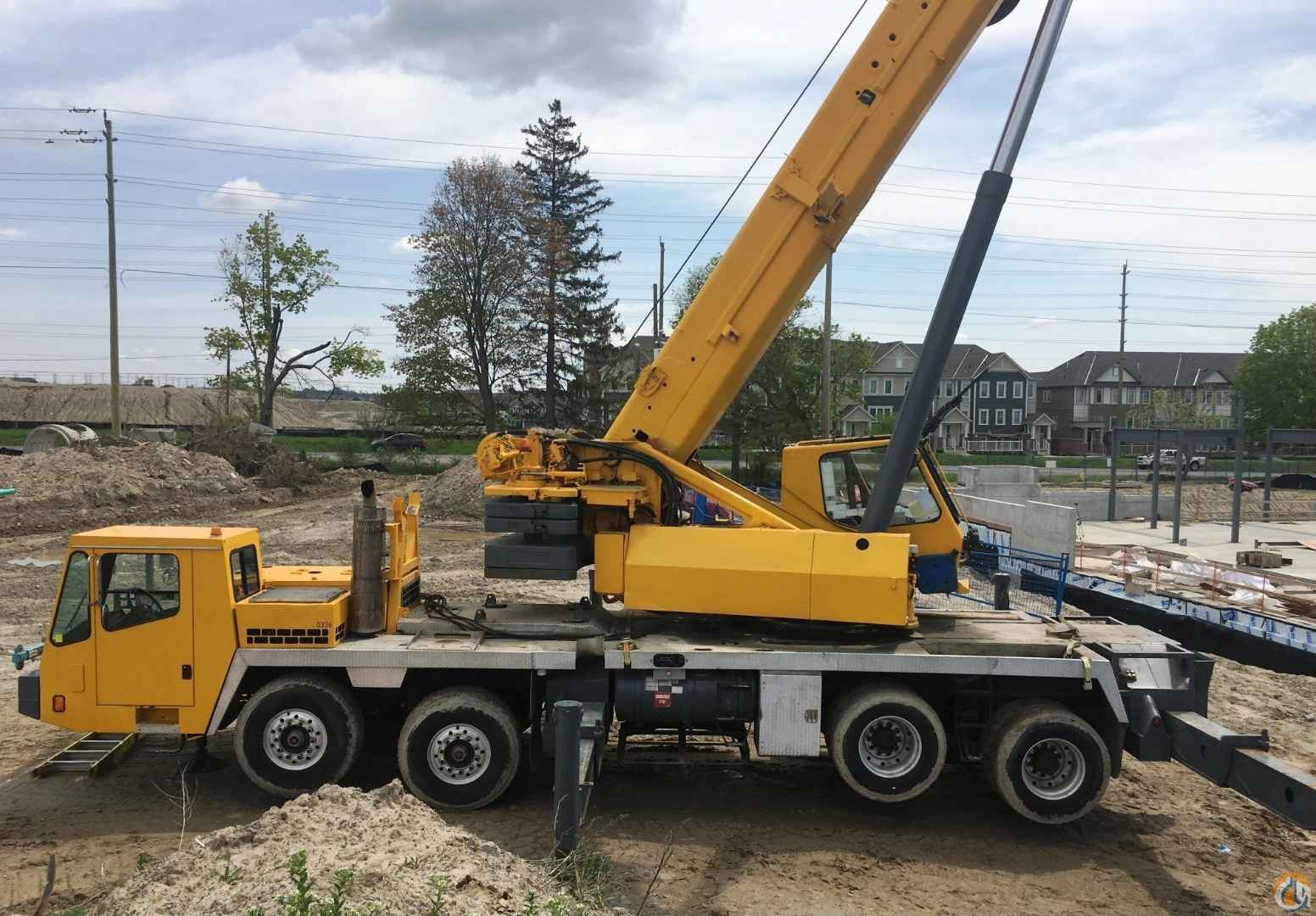 2003 GROVE TMS900E