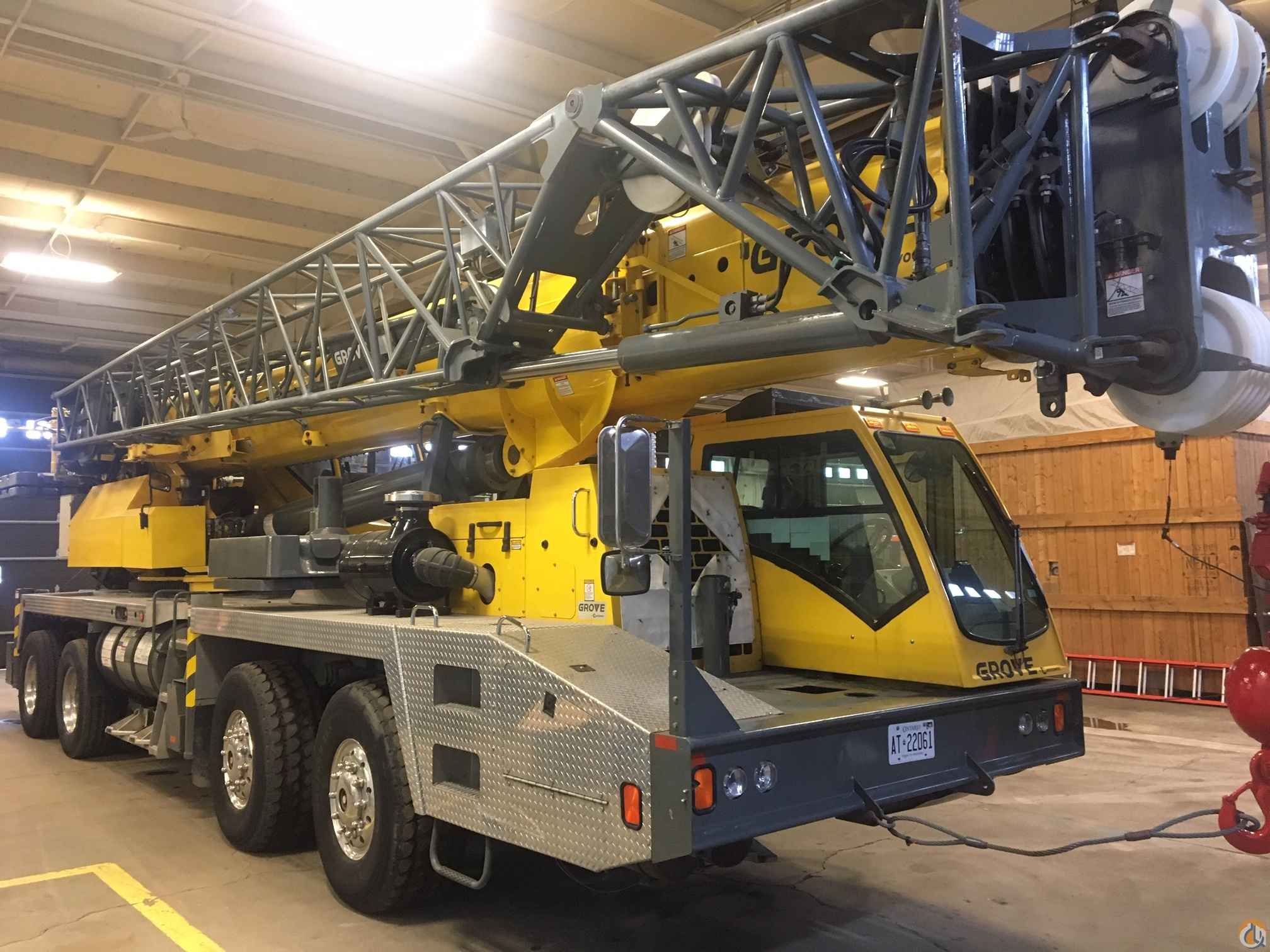 2014 Grove TMS990E