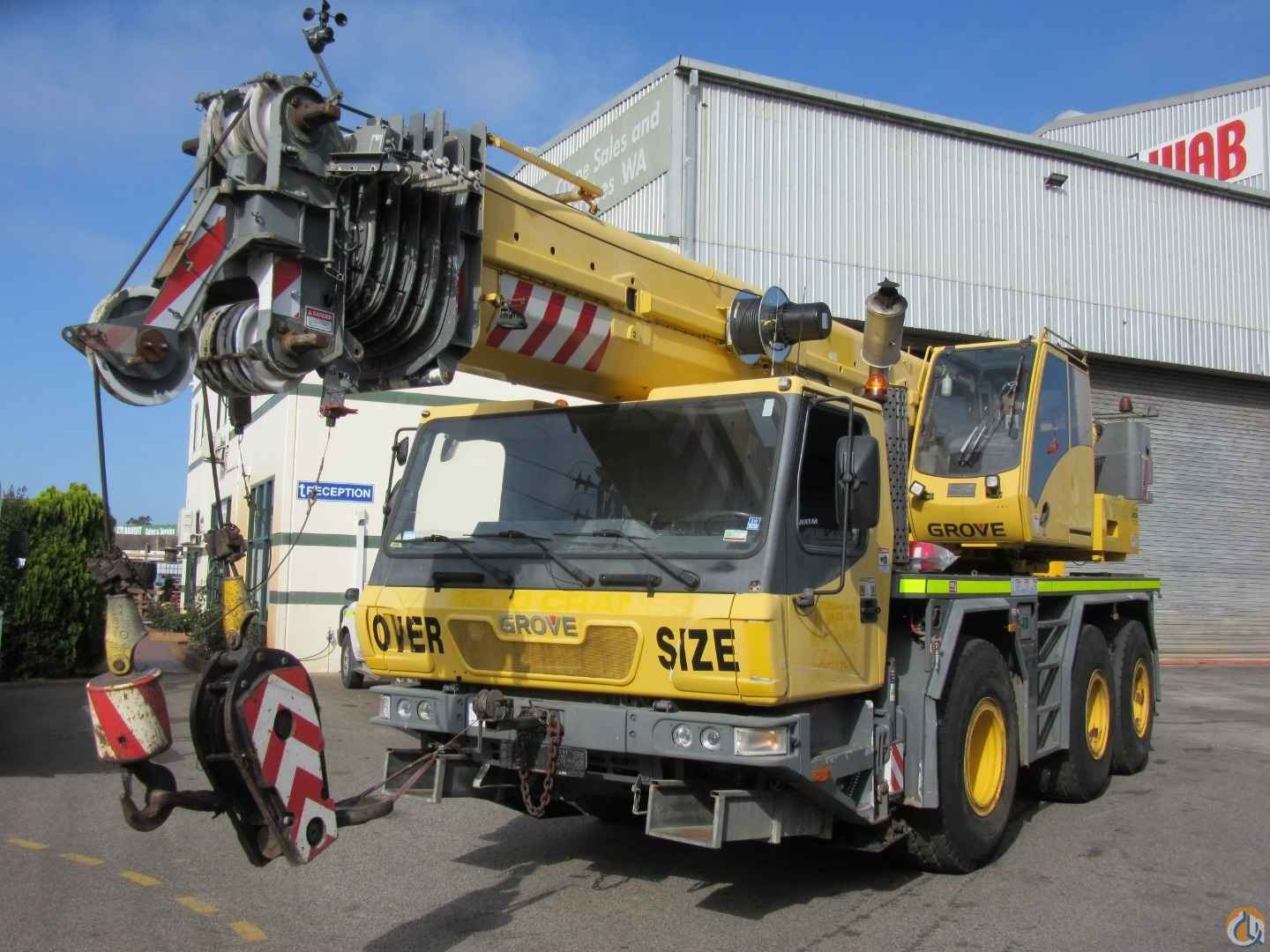 Good Conditon Taxi Crane, 10 Year Major Inspection almost completed! Available April 2020