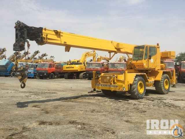 Grove RT528C Rough Terrain Crane