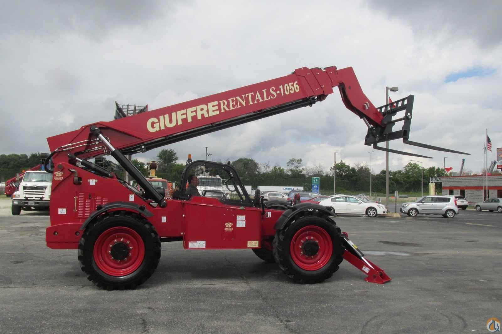 GENIE GTH-1056 TELEHANDLER AT GIUFFRE BROS