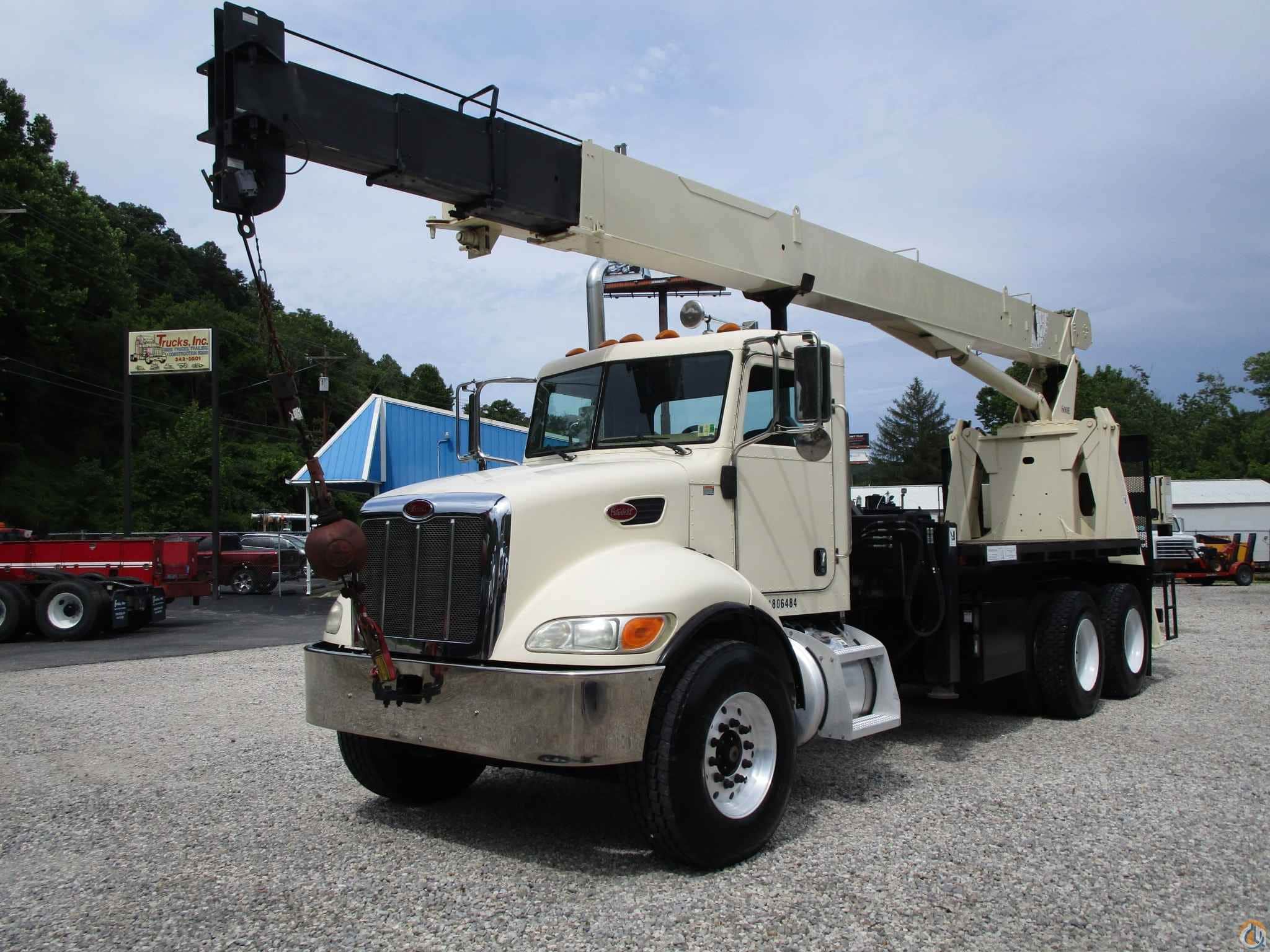 2006 National 600E