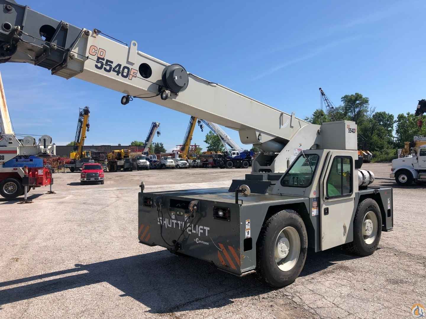 2015 Shuttlelift 5540F 15 ton carry deck