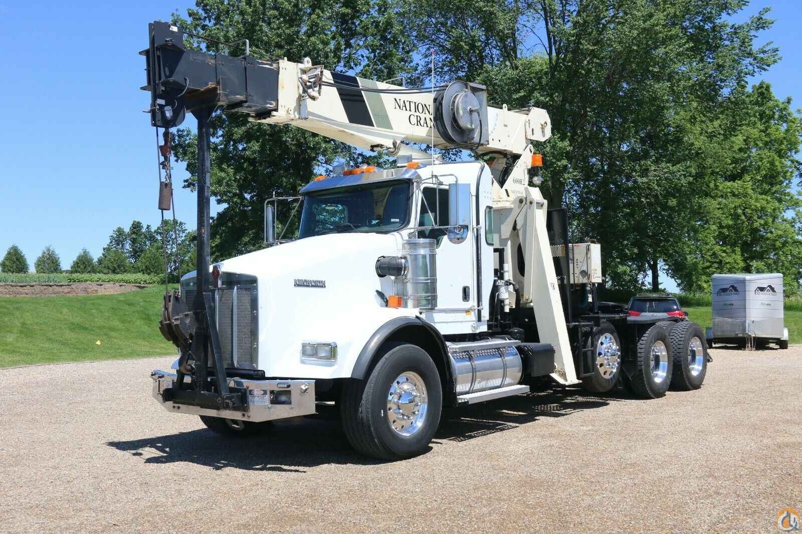 2010 National 600E