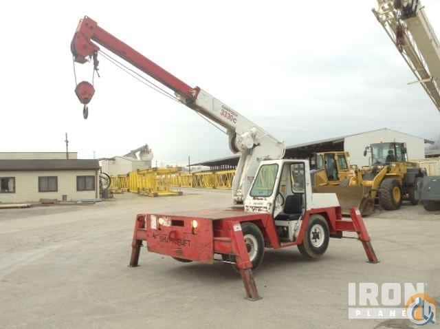 Shuttlelift 3330C Carry Deck Crane