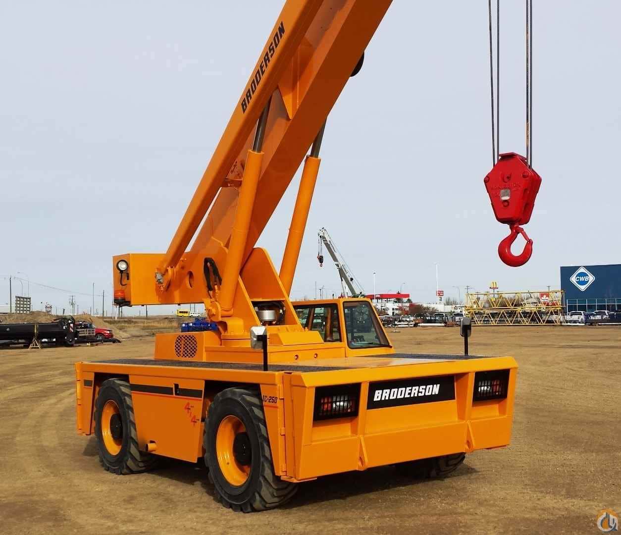 2011 Broderson IC-250-3C