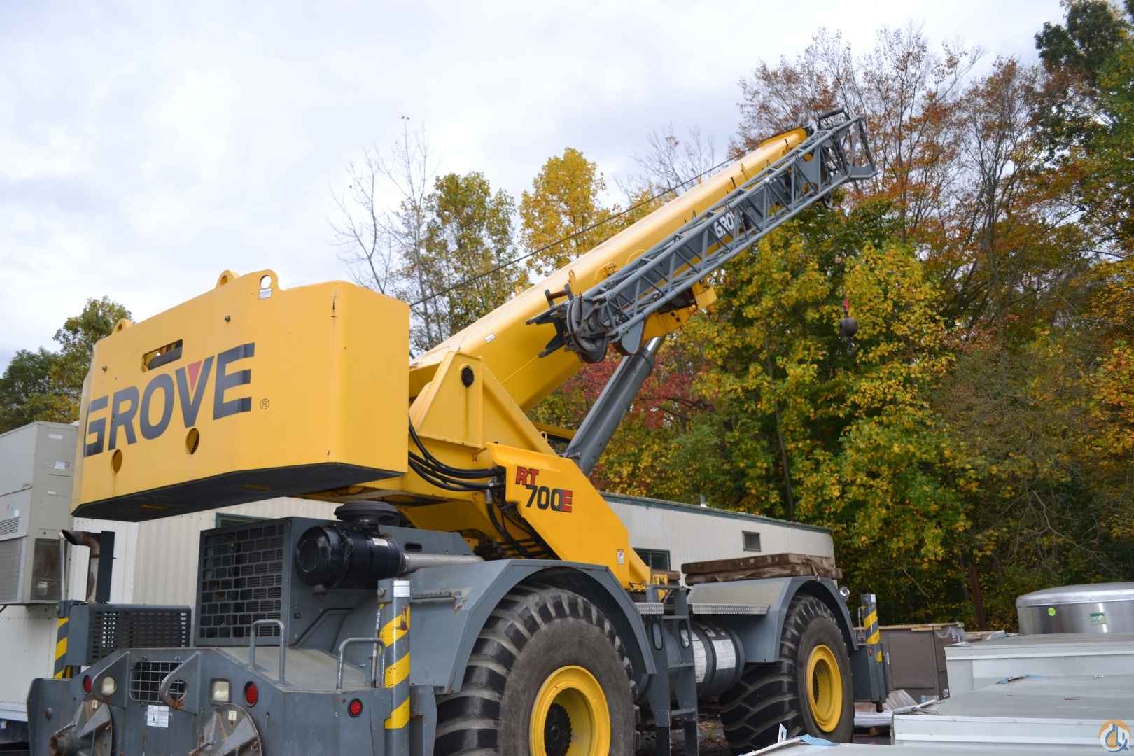 2011 Grove RT700E