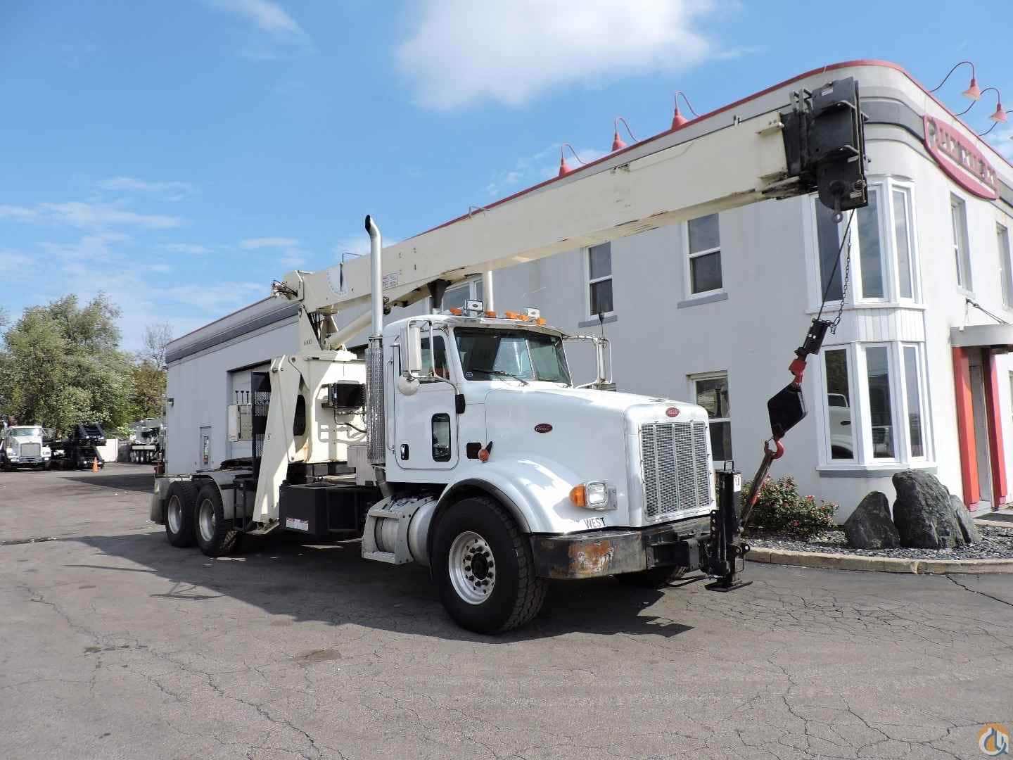 National Crane 685D Tractor Mount