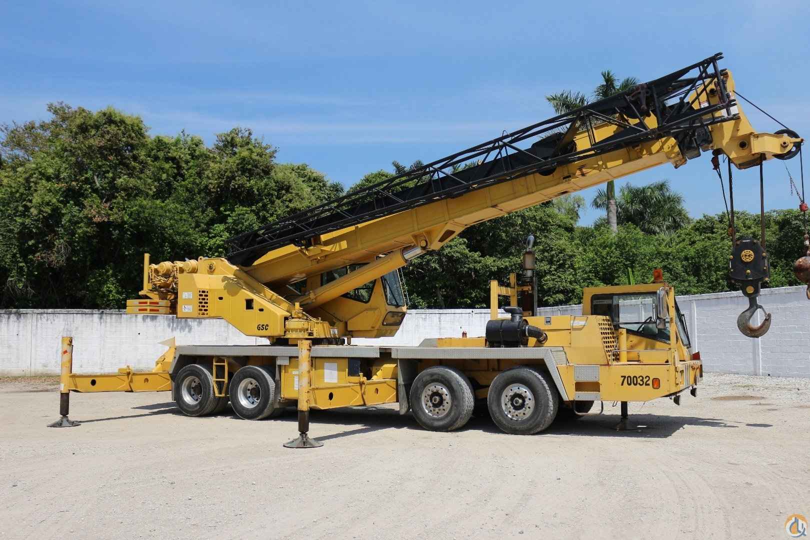 TMS870