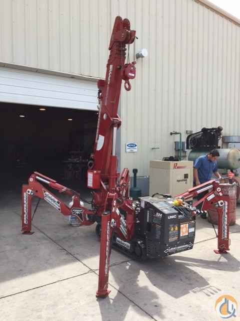 2016 Unic Spydercrane UR-W295