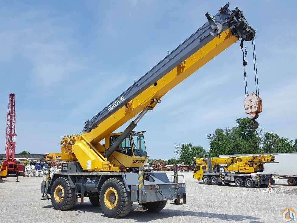 Grove RT530E