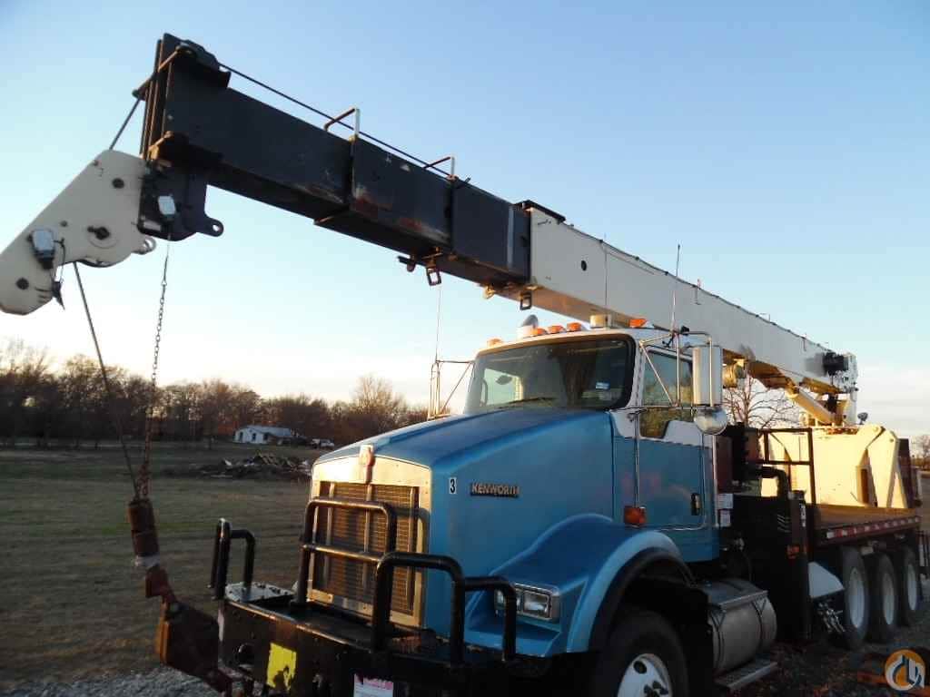 2008 National 900A Kenworth chassis