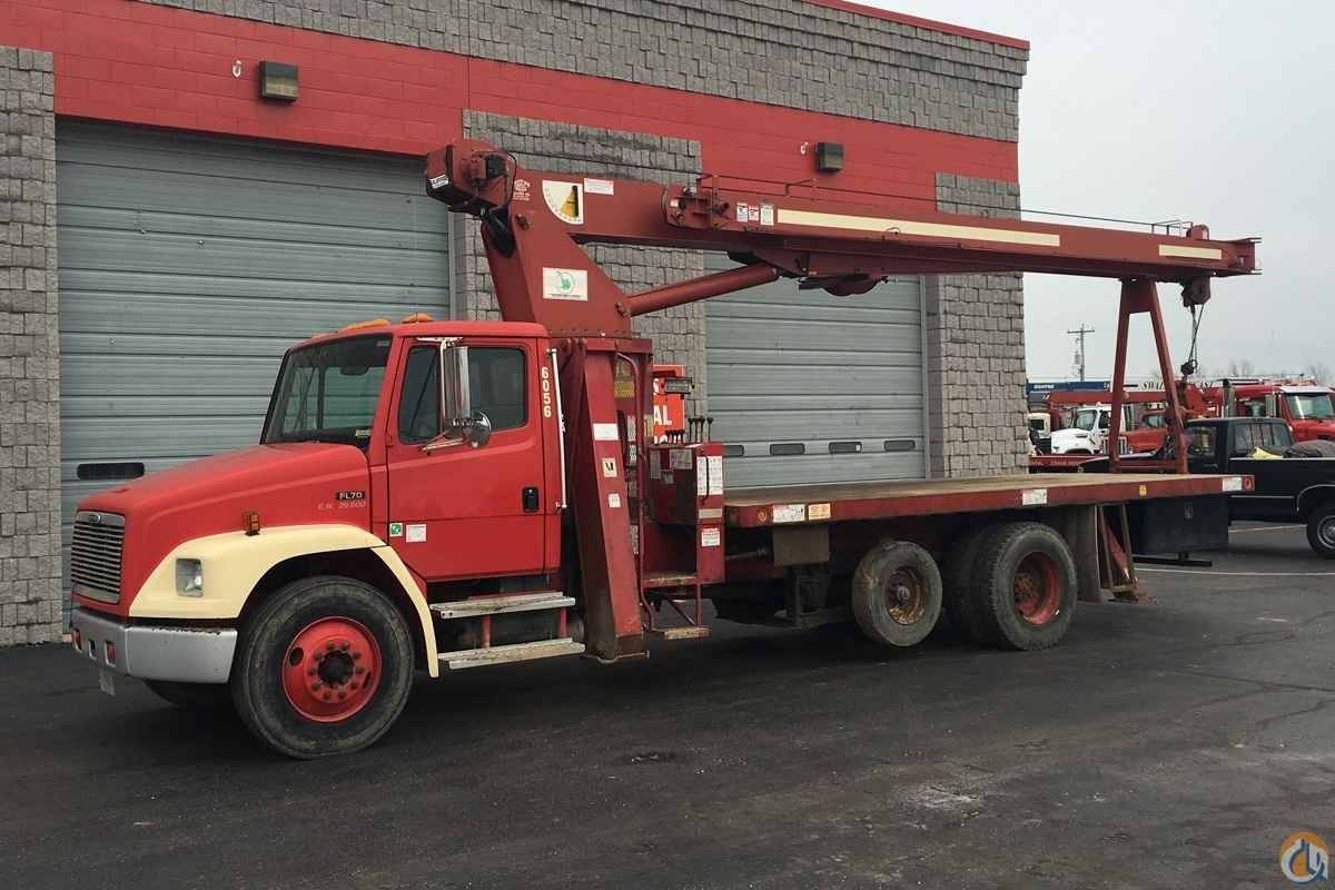 USED 17 TON TEREX - TAG AXLE ON TRUCK!