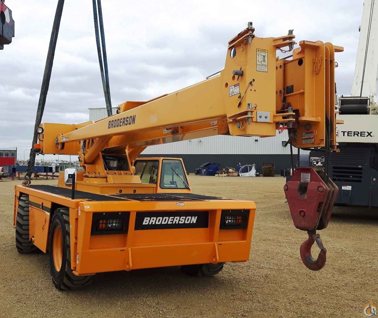 2012 Broderson IC250-3G