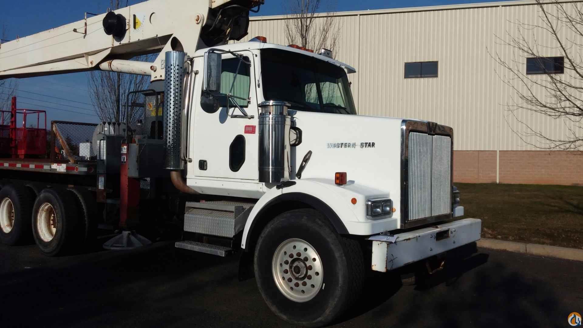 USED TEREX BT60100 BOOM TRUCK