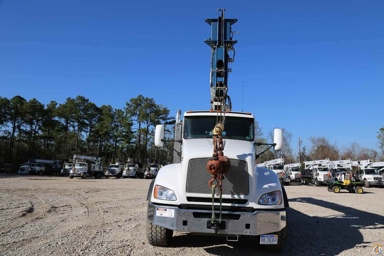 Manitex 30102WL Boom Truck
