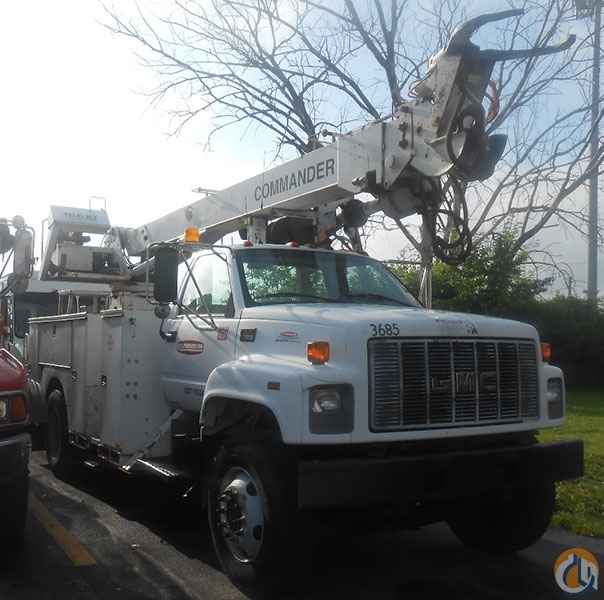 Terex C4047 Digger derrick on 2001 GMC C7500 Truck
