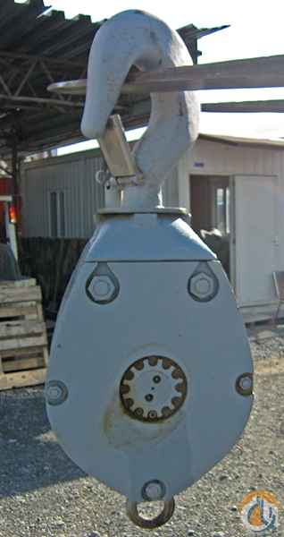 70-Ton Hook
