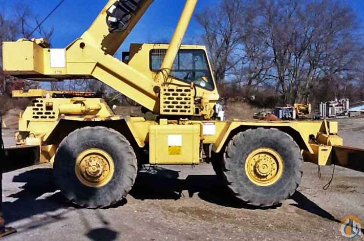 1992 Grove RT422