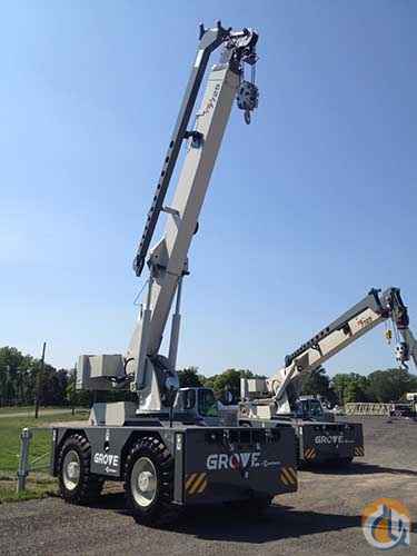 2012 Grove YB7725