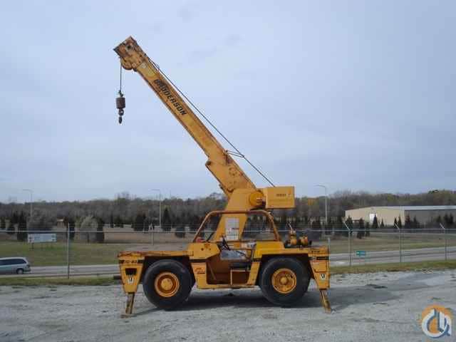 2001 Broderson IC80-3F Carry Deck Crane