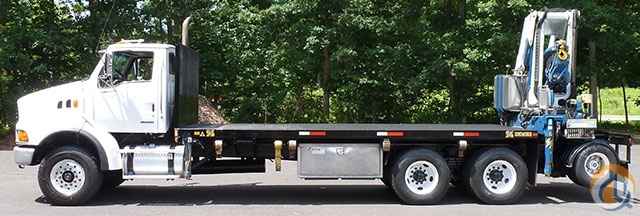 2004 STERLING LT9500; 2003 CORMACH KNUCKLEBOOM 40400E8