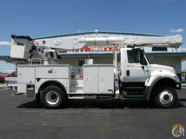 AM855