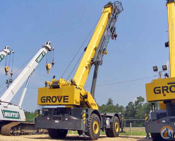 Grove RT880E