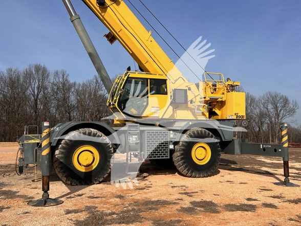 2013 Grove RT890E