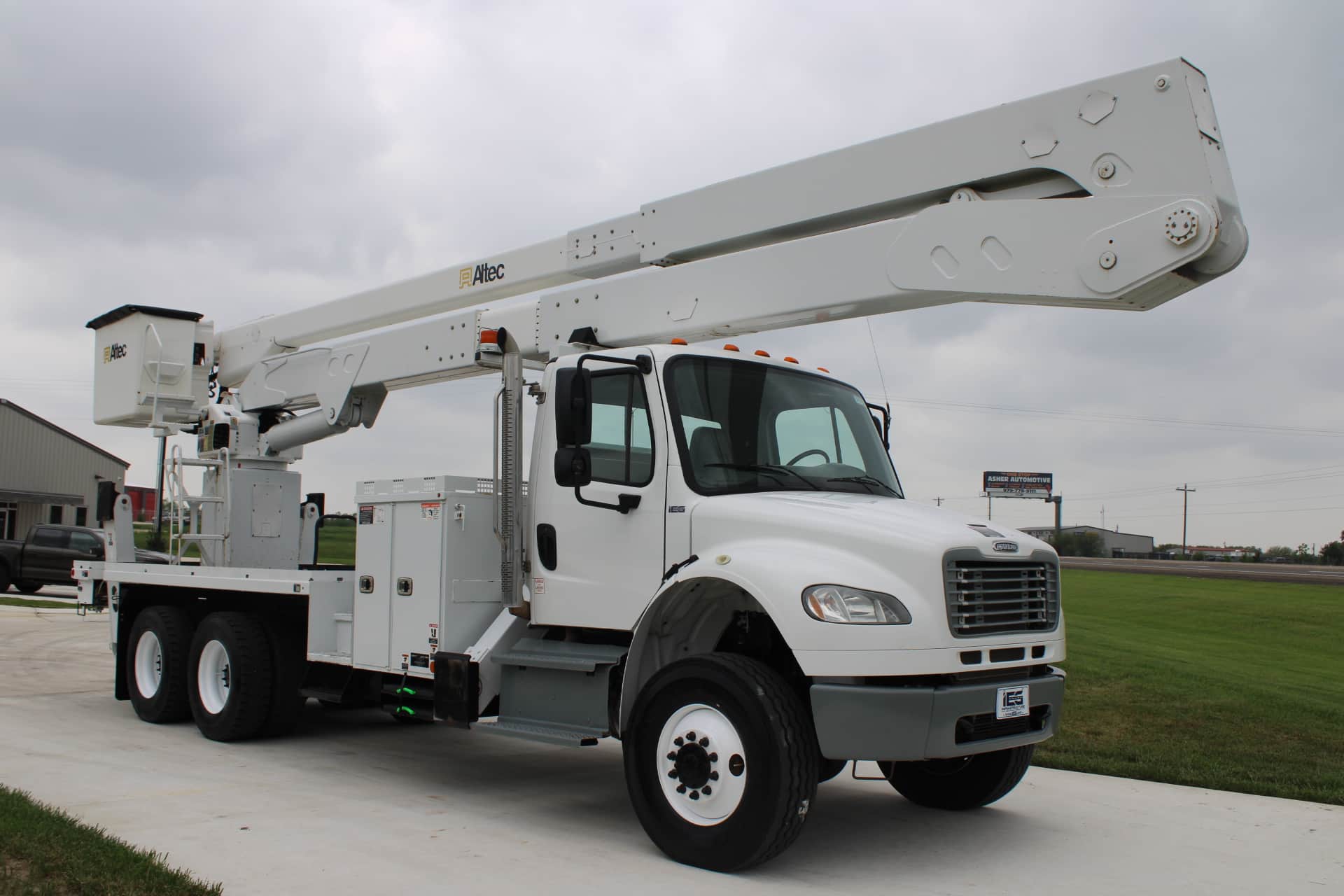 2018 Altec A77T