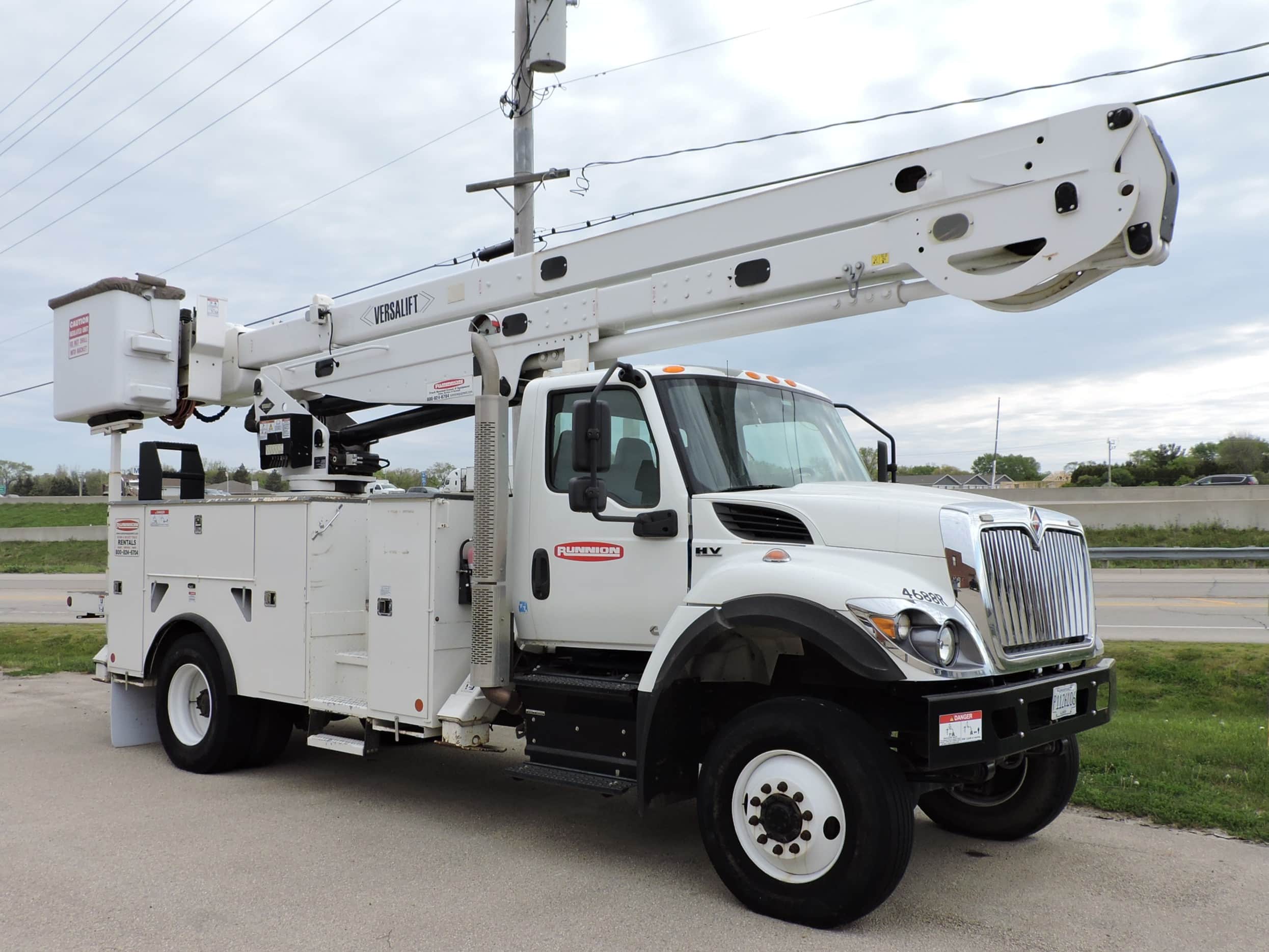 2022 Versalift VN-555-MHI