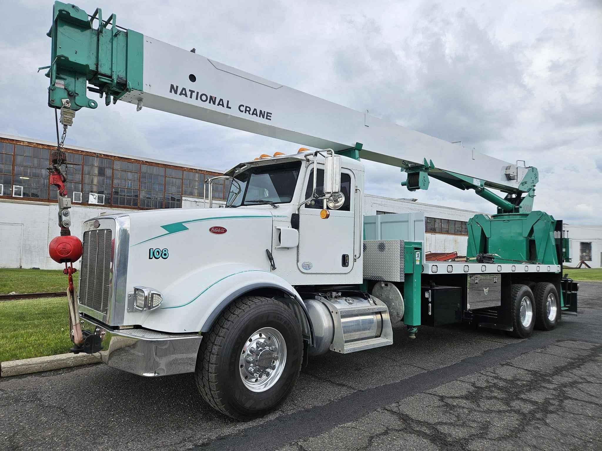 2011 NATIONAL 900A