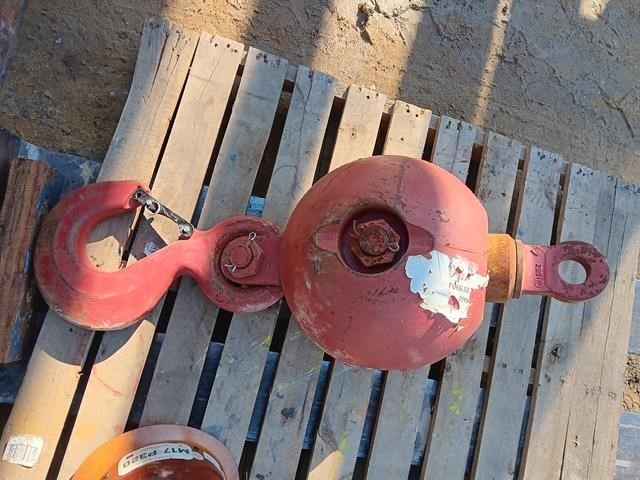 GUNNEBO JOHNSON 19-TON OVERHAUL BALL