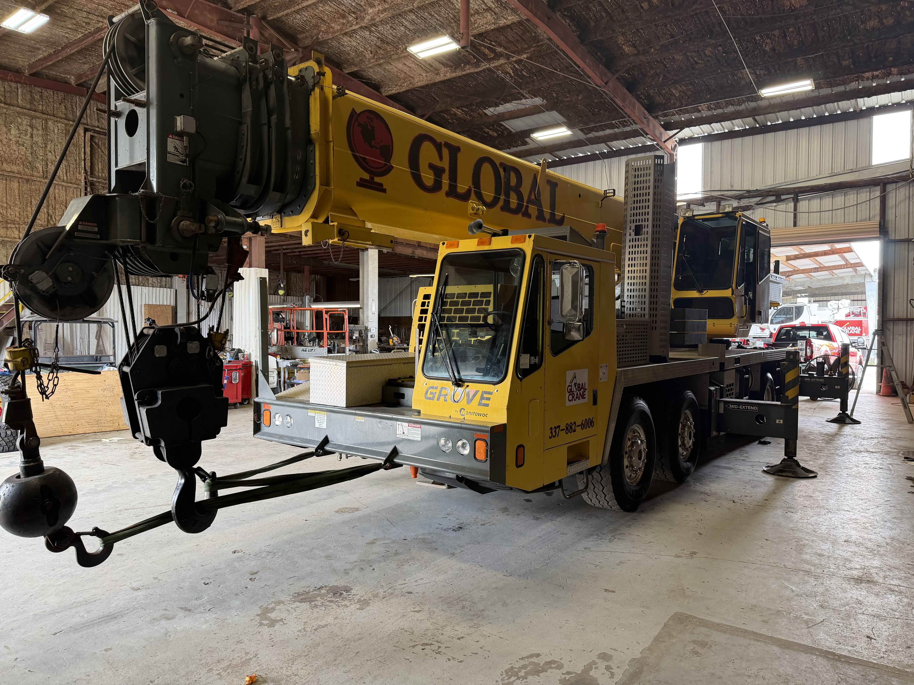 2013 Grove TMS700E