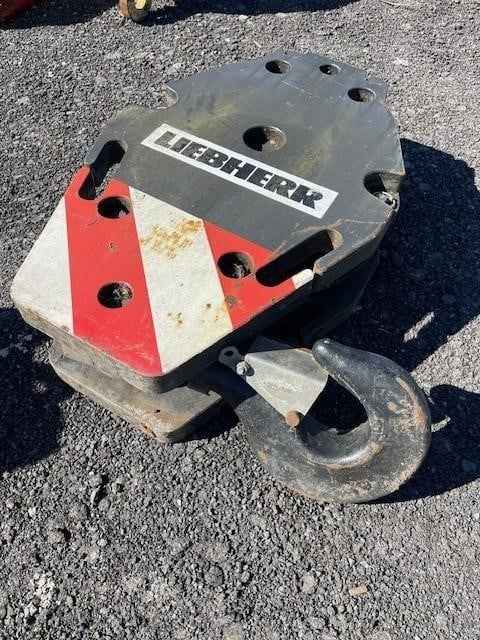 LIEBHERR 17.6 Ton