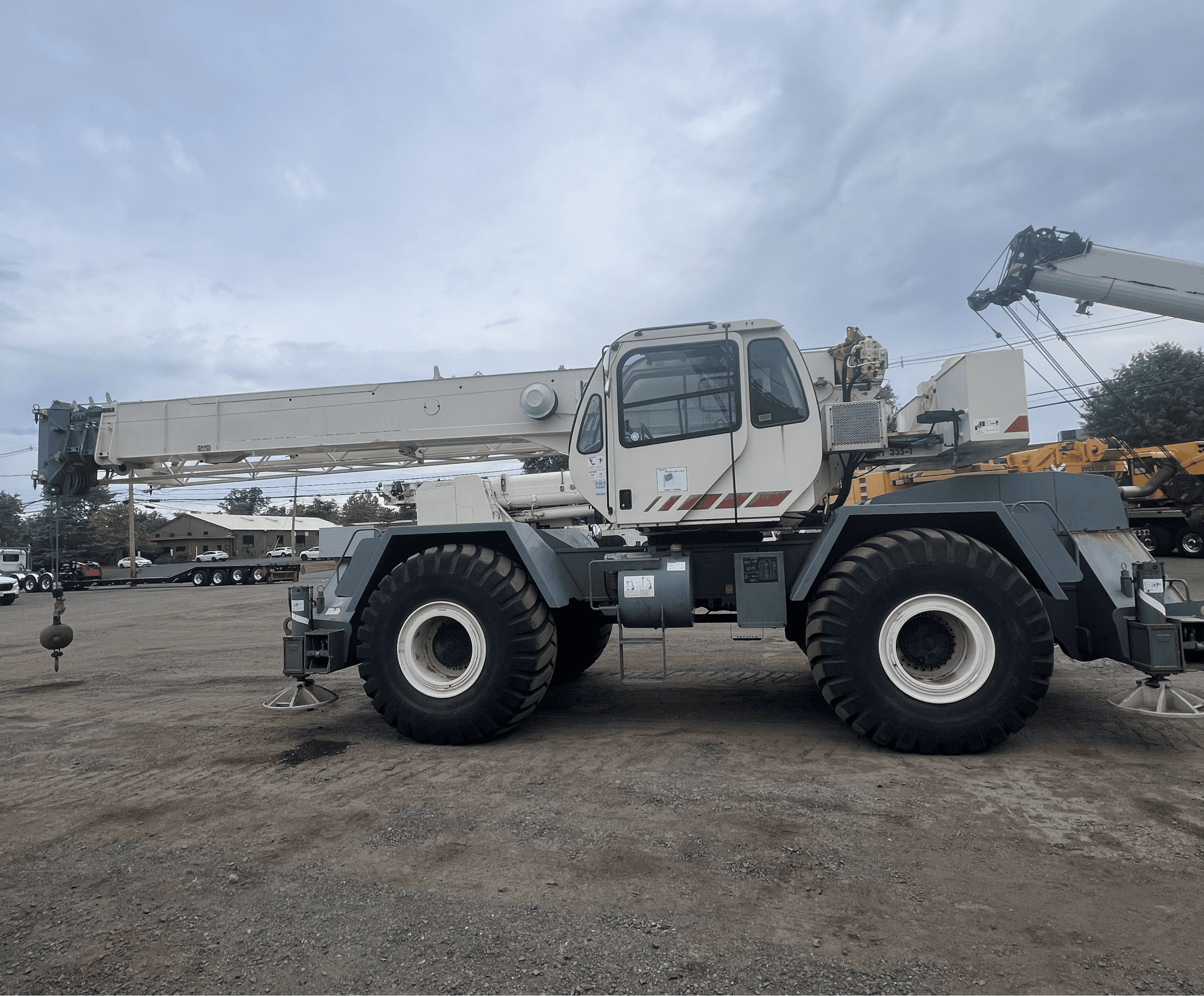 2008 Terex RT335-1