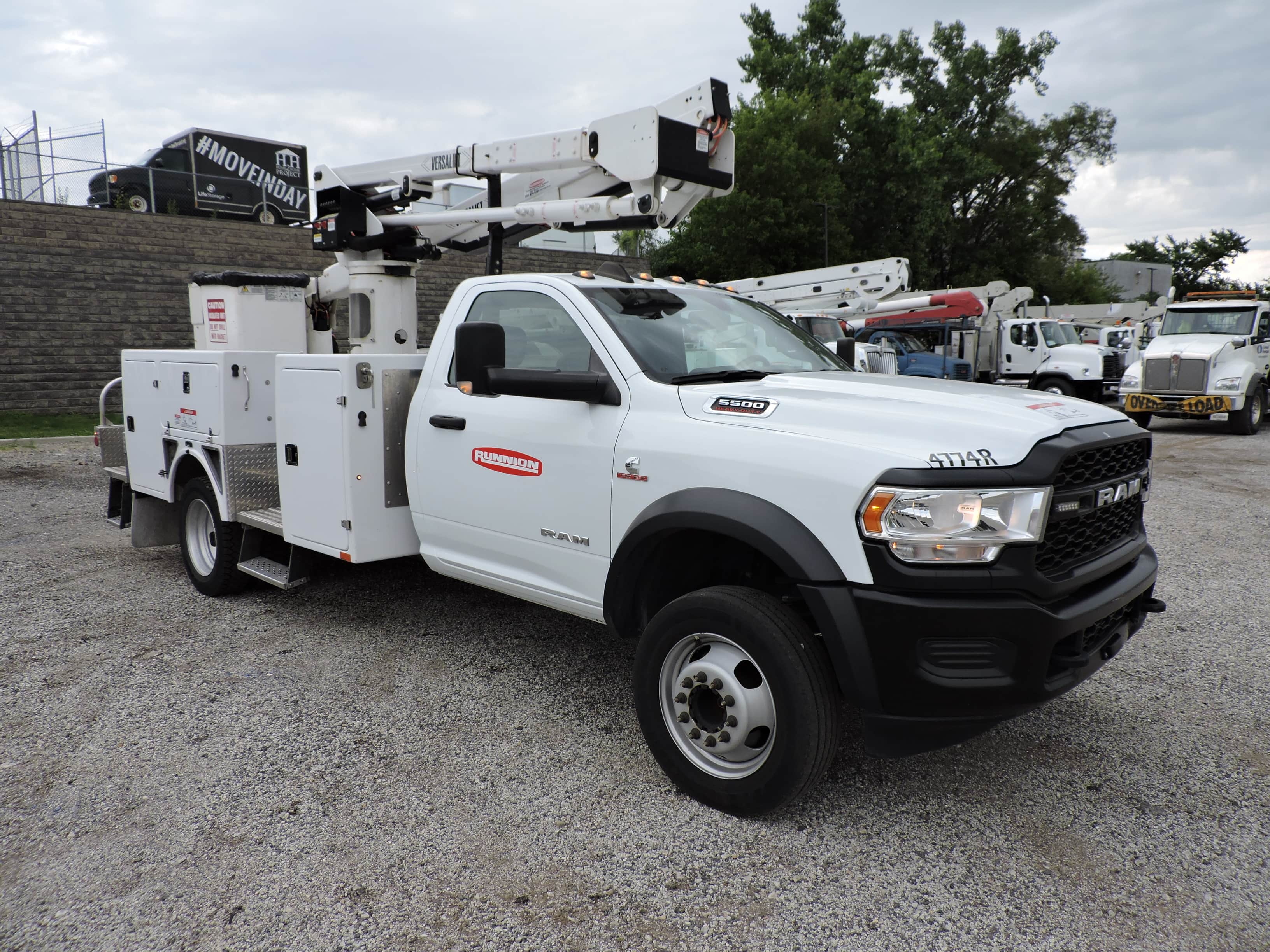 2022 Versalift SST-40-EIH