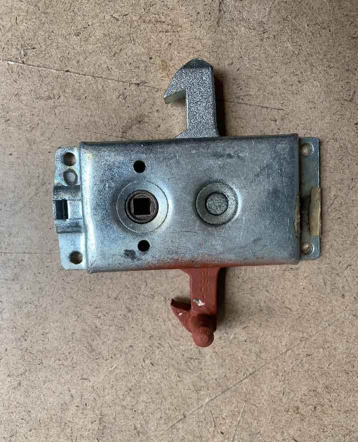 6585000176 - SLIDING DOOR LOCK - REWORK