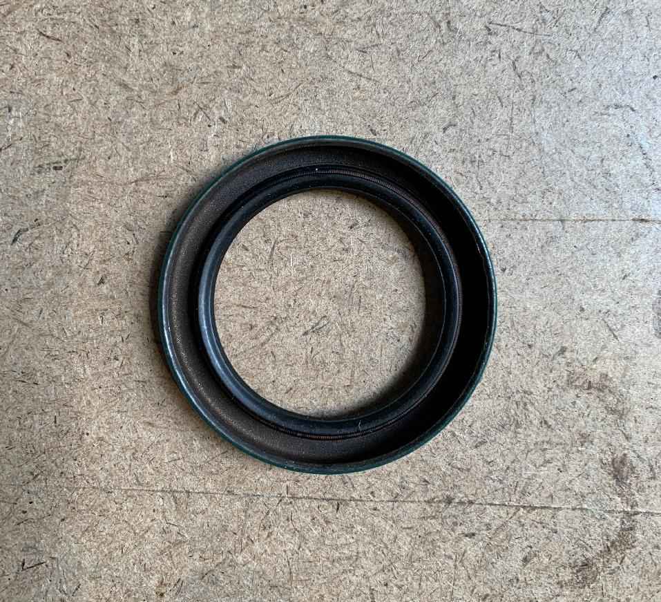 9904101700 - SEAL, OIL