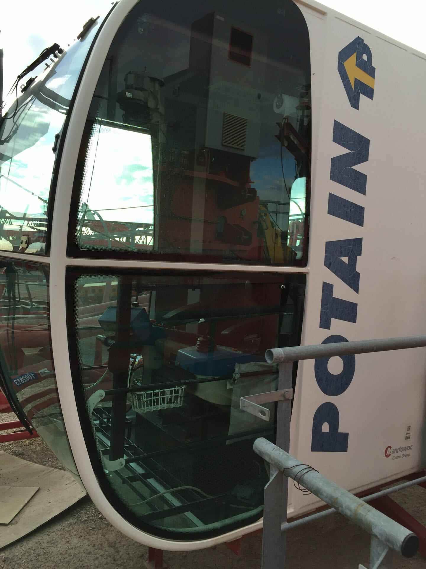 2005 Potain MD560