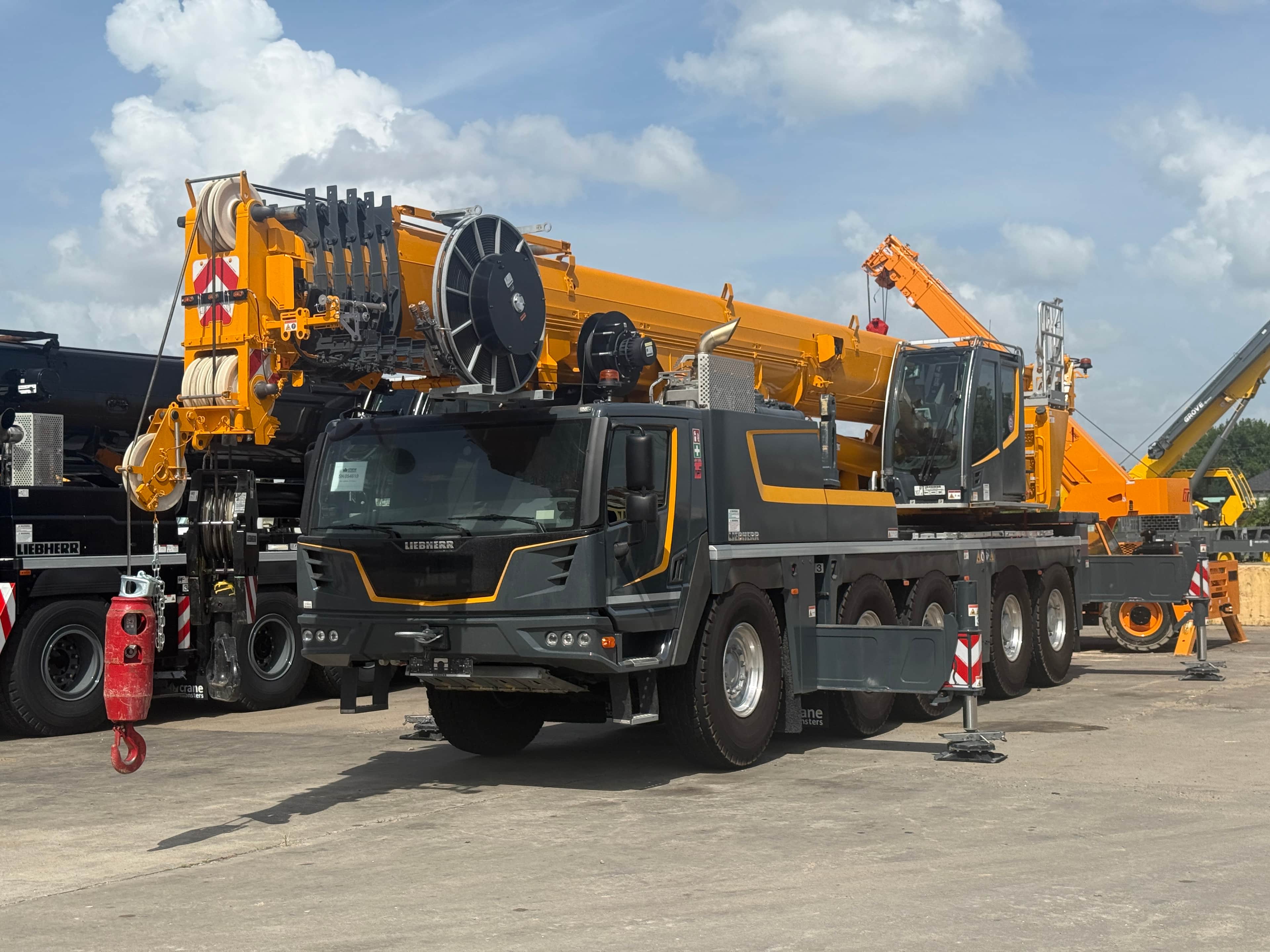 2025 Liebherr