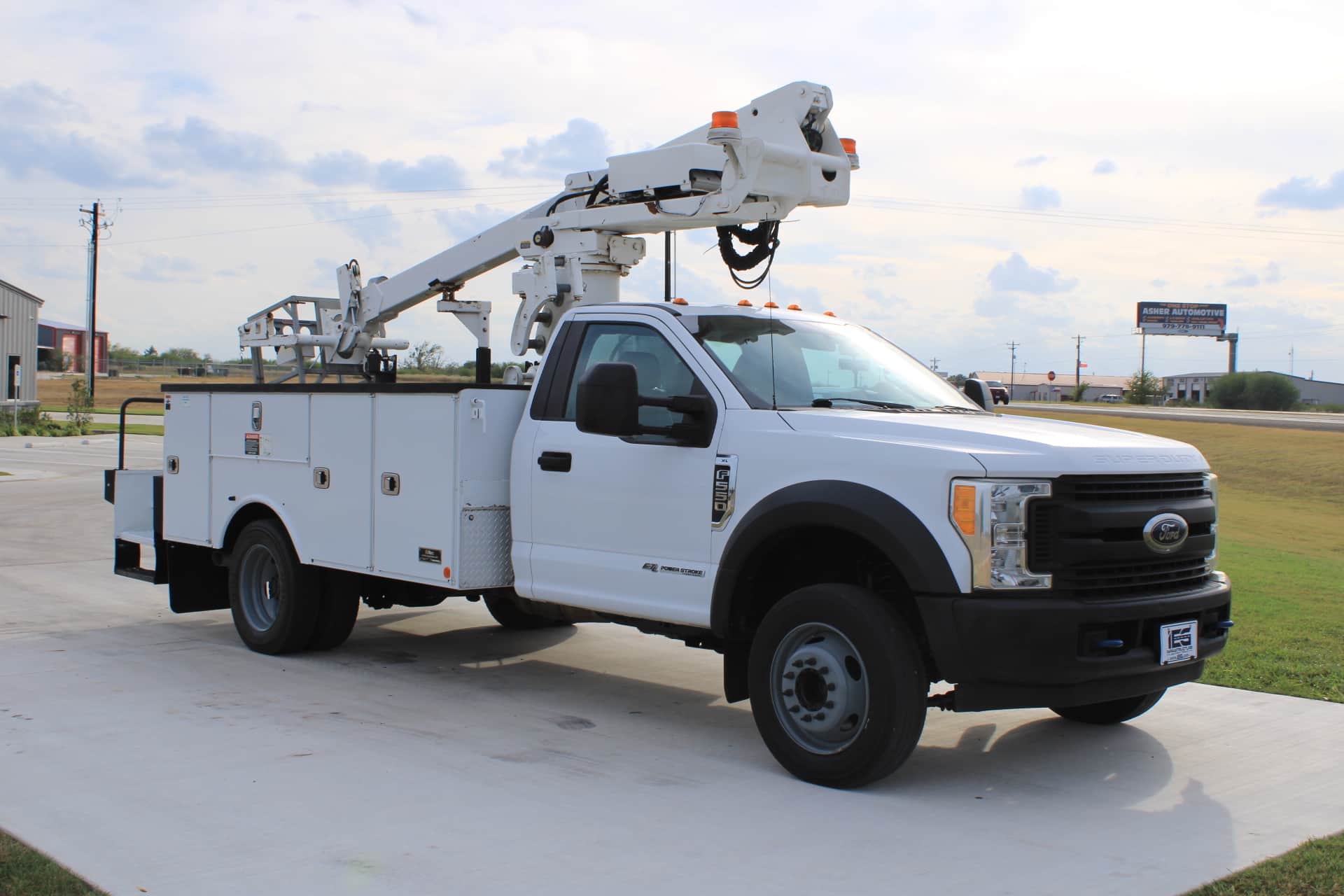 2017 Altec AT235P