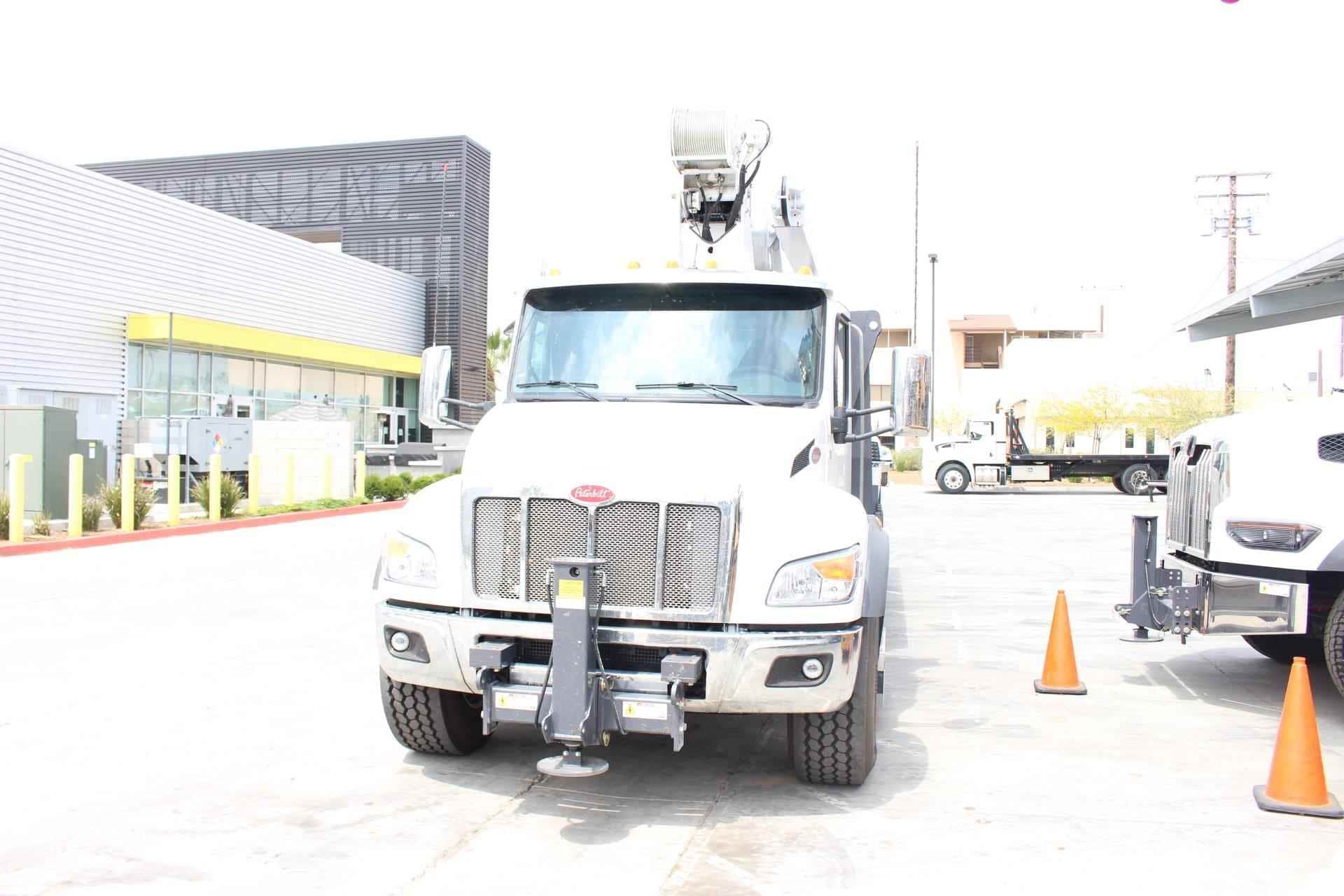 2024 MANITEX 2892C