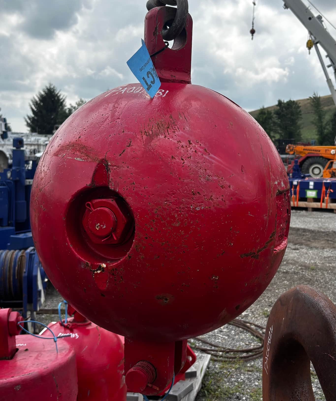 15 Ton Headache Ball – Top Swivel, 1,310 lbs