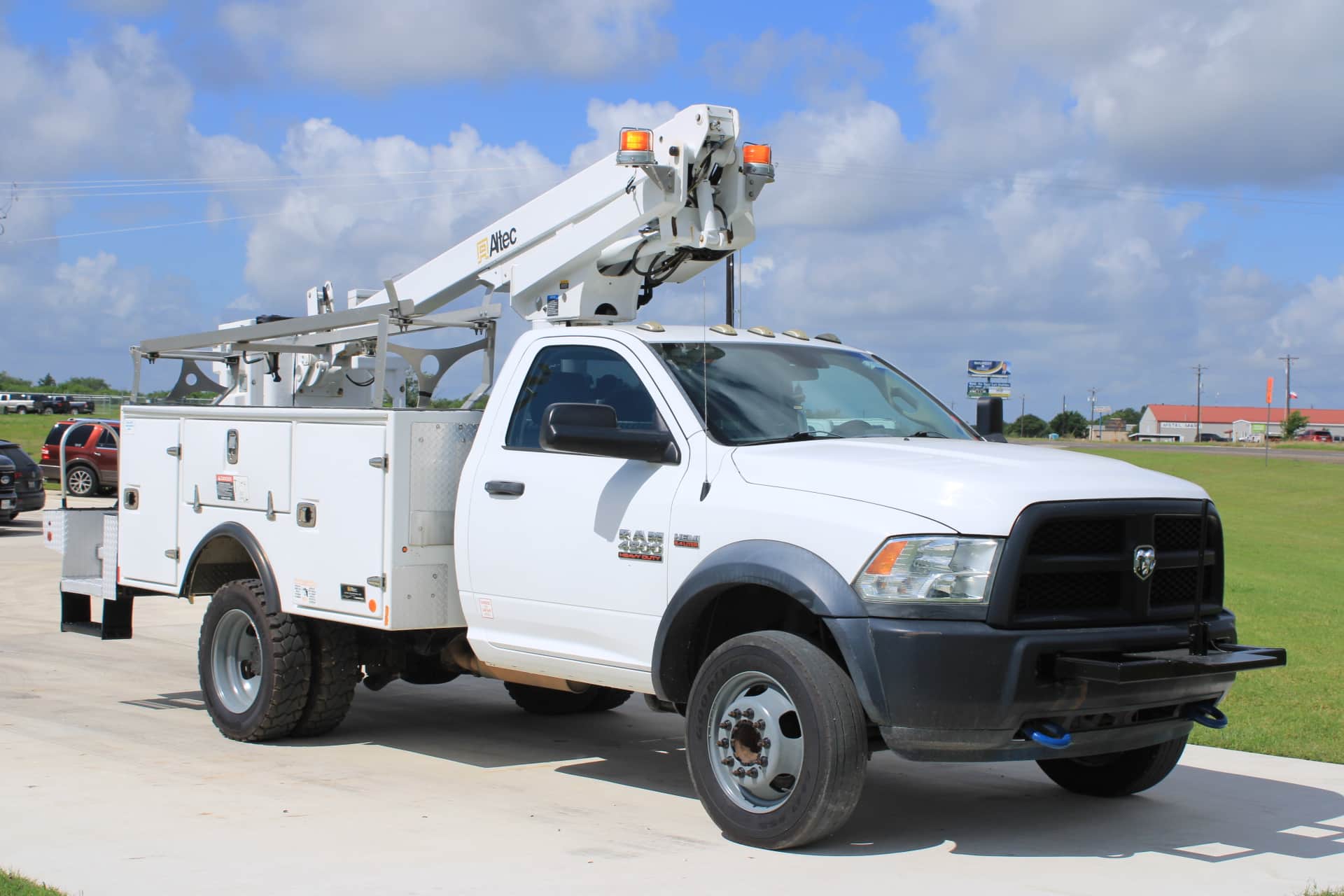 2016 Altec AT200A