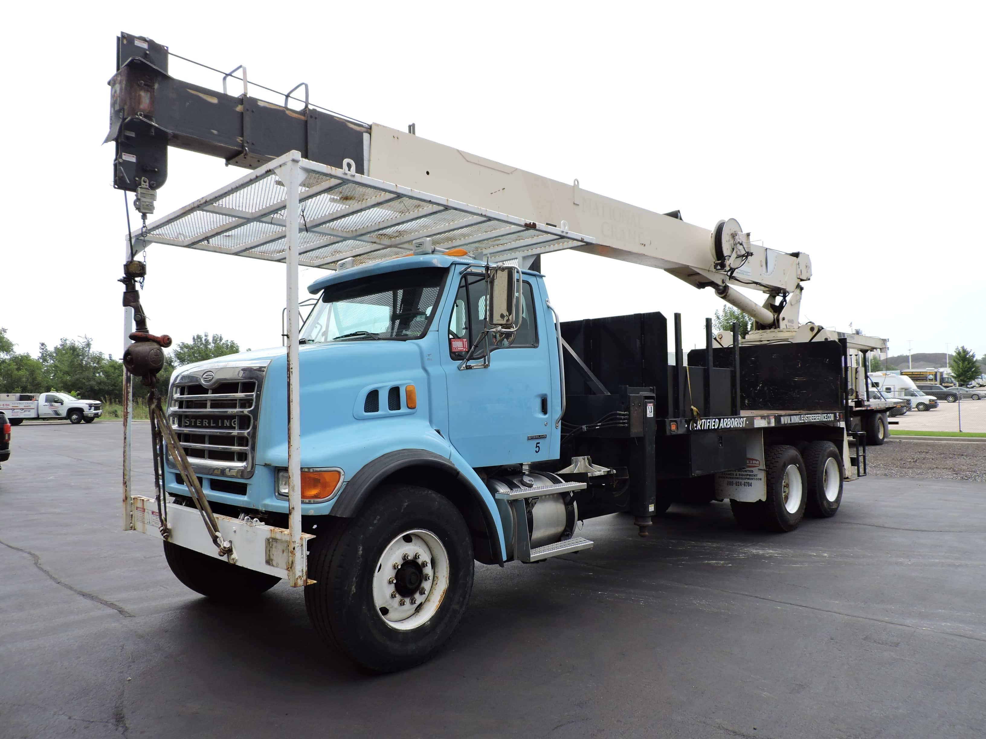 2007 National 8100D