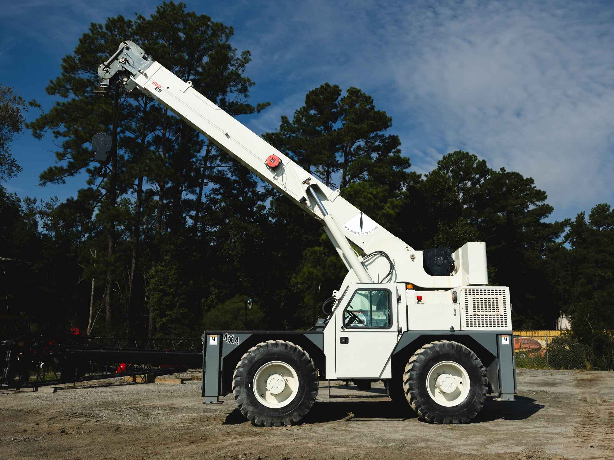 2017 Shuttlelift SCD25