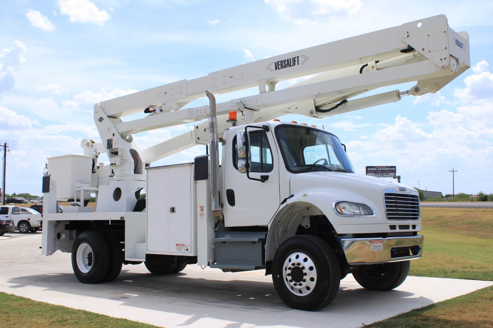 2014 Versalift