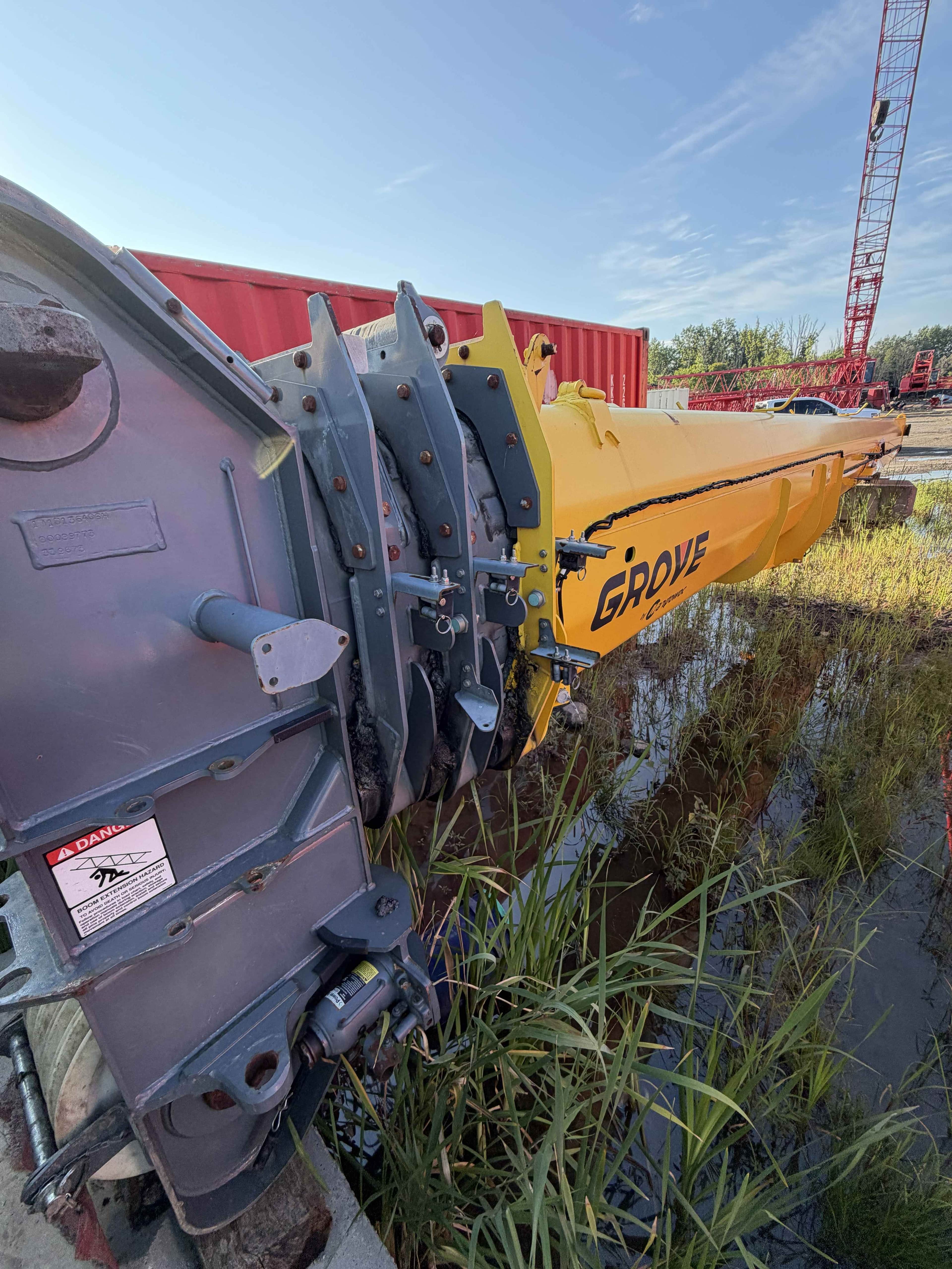 GRT880 Main Boom Part# 80101310 Damaged Fly Section