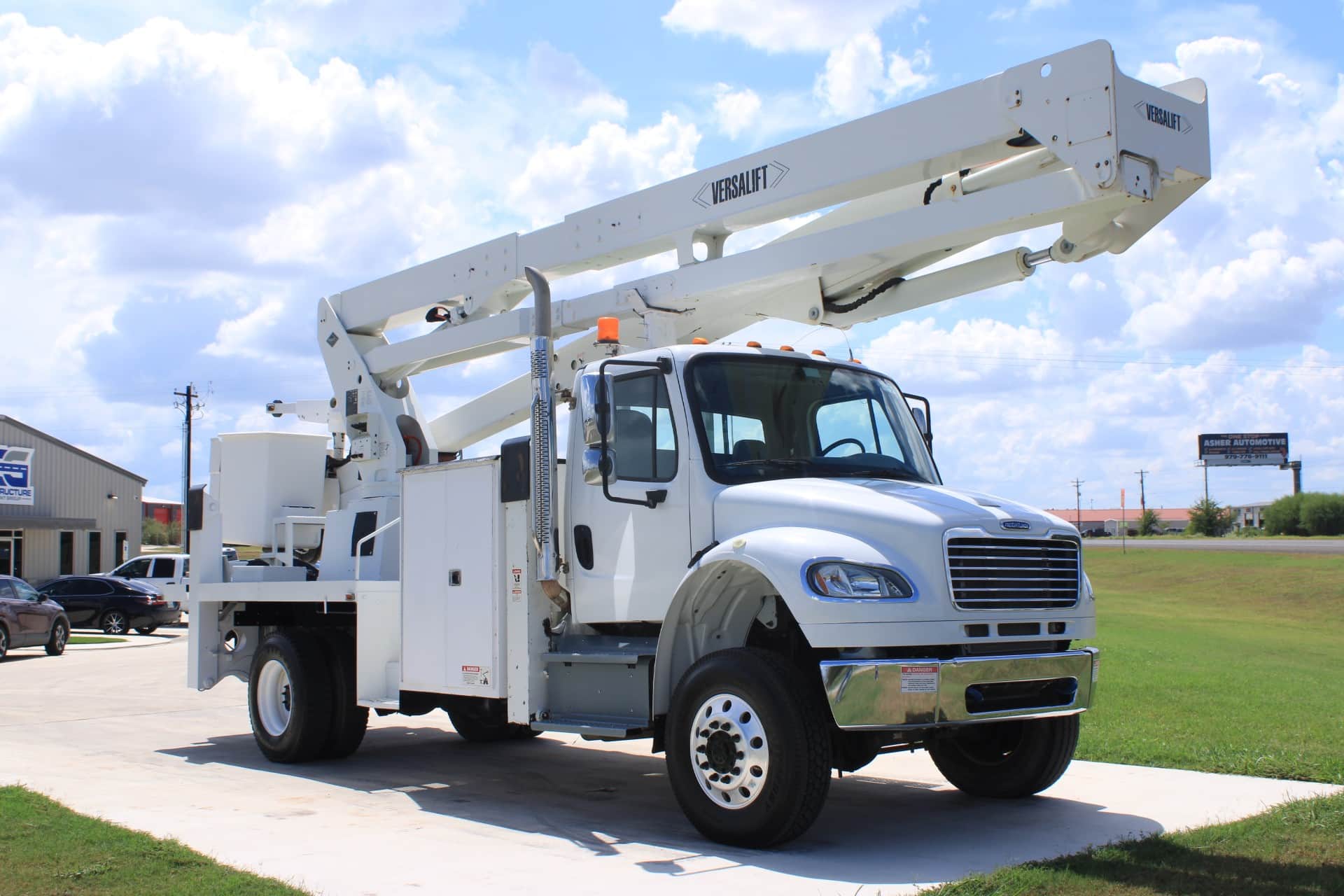2014 Versalift
